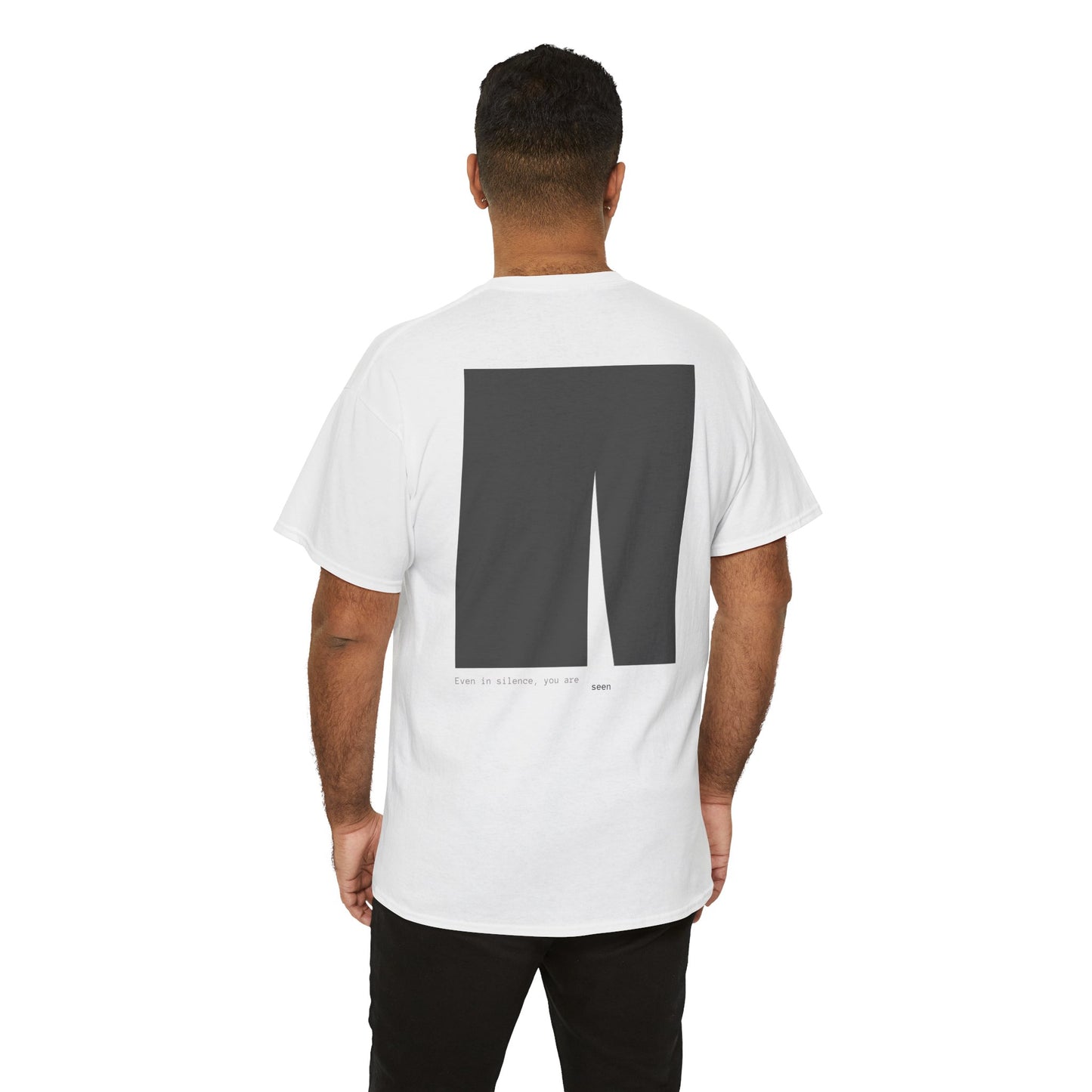 Even in Silence, you are seen. T-Shirt. Illustration par Moby Obscura