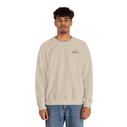 Soft heart, boundless skies Crewneck