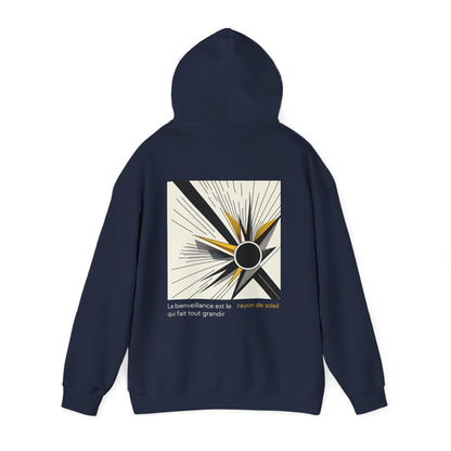 La bienveillance est le rayon de soleil qui fait tout grandir Hoodie