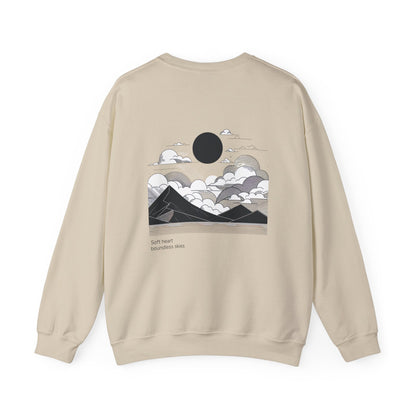 Soft heart, boundless skies. Sweat à col rond 