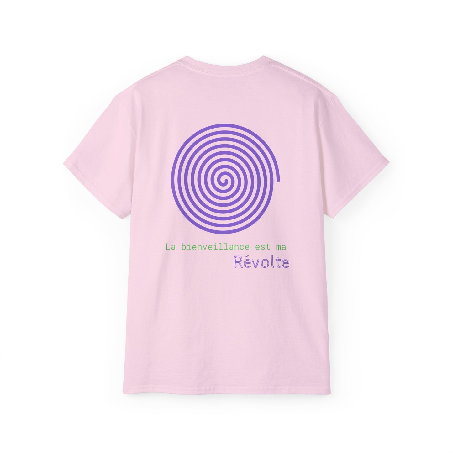 La bienveillance est ma révolte T-shirt