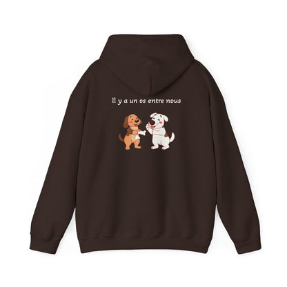 Il y a un os entre nous Hoodie