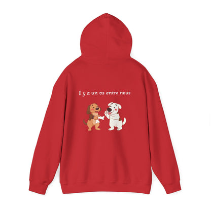 Il y a un os entre nous. Hoodie