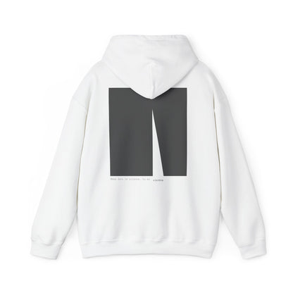 Même dans le silence, tu es visible. Hoodie. Illustration par Moby Obscura