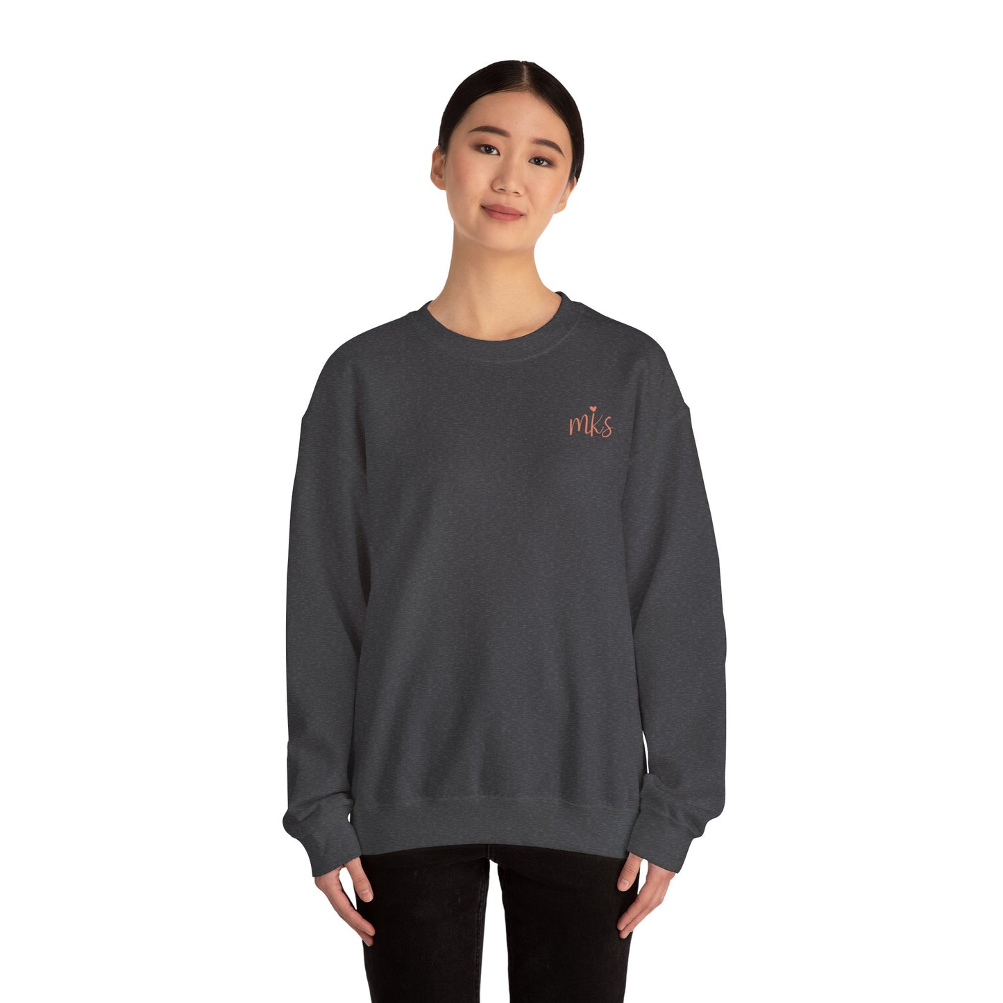 Guérir le monde, un acte de bonté à la fois Crewneck